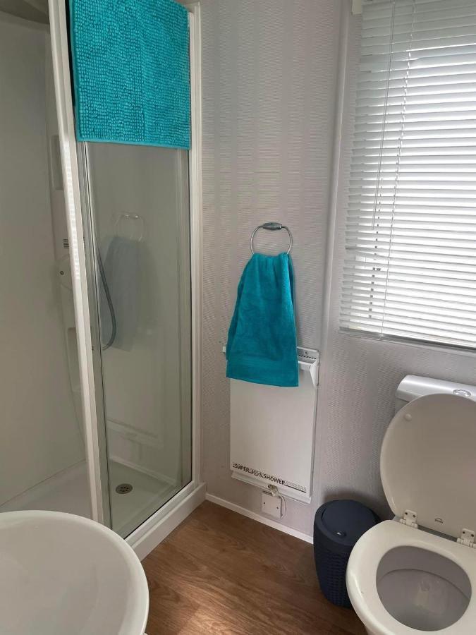Parkdean Static Caravan On Cherry Tree Holiday Park เกรทยาร์มัธ ภายนอก รูปภาพ